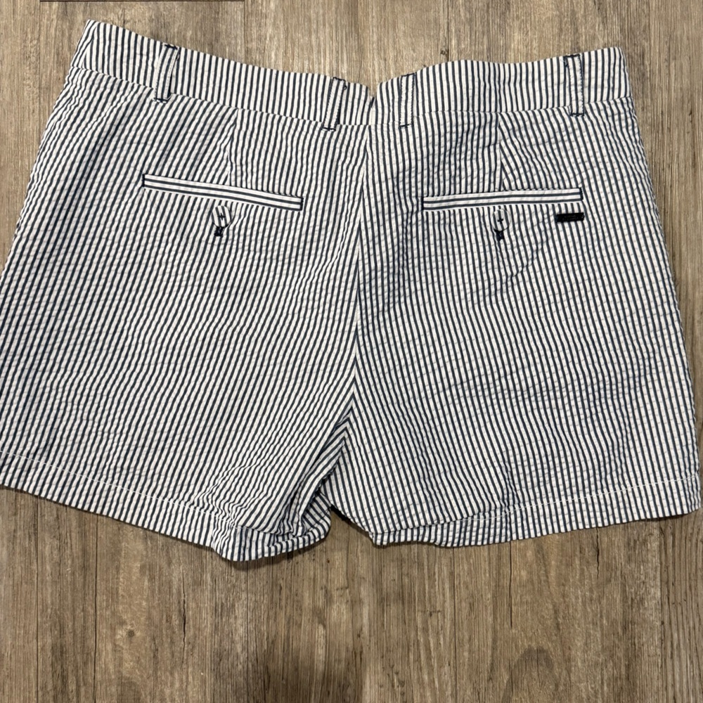 Armani Exchange Shorts - Picture 2 of 5